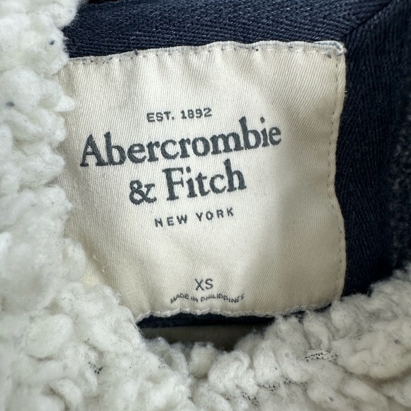 Abercrombie Fitch Sweatshirt Womens XS Sherpa Funnel Neck Y2K Soft Lounge Comfy - Picture 5 of 10